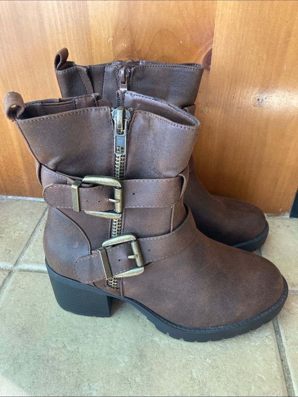 NWT Torrid Brown Buckle Ankle Boots - Fashionable Heeled Booties - 7W